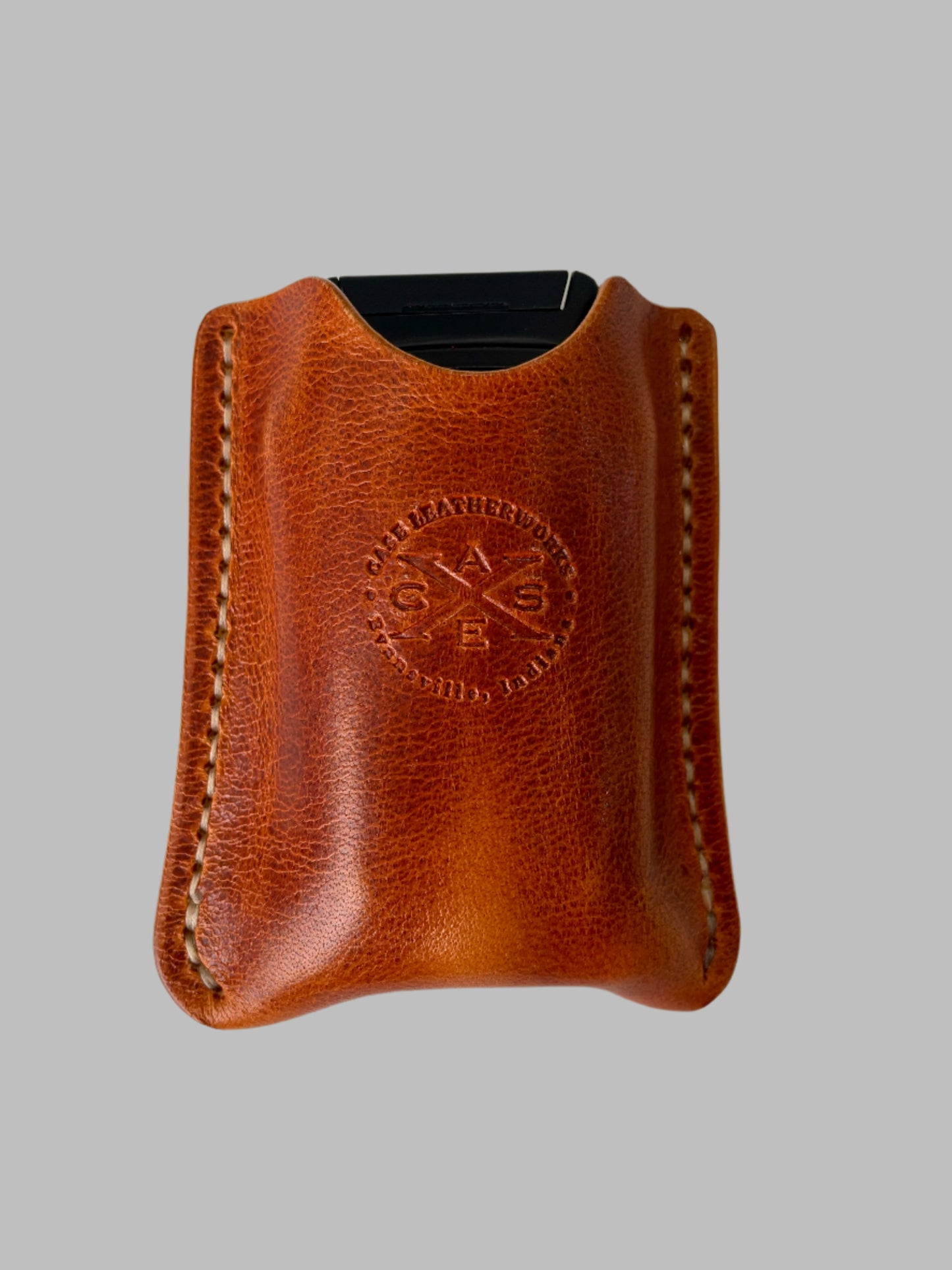 Colibri Quantum Triple w/ V-Cutter Lighter Sleeve