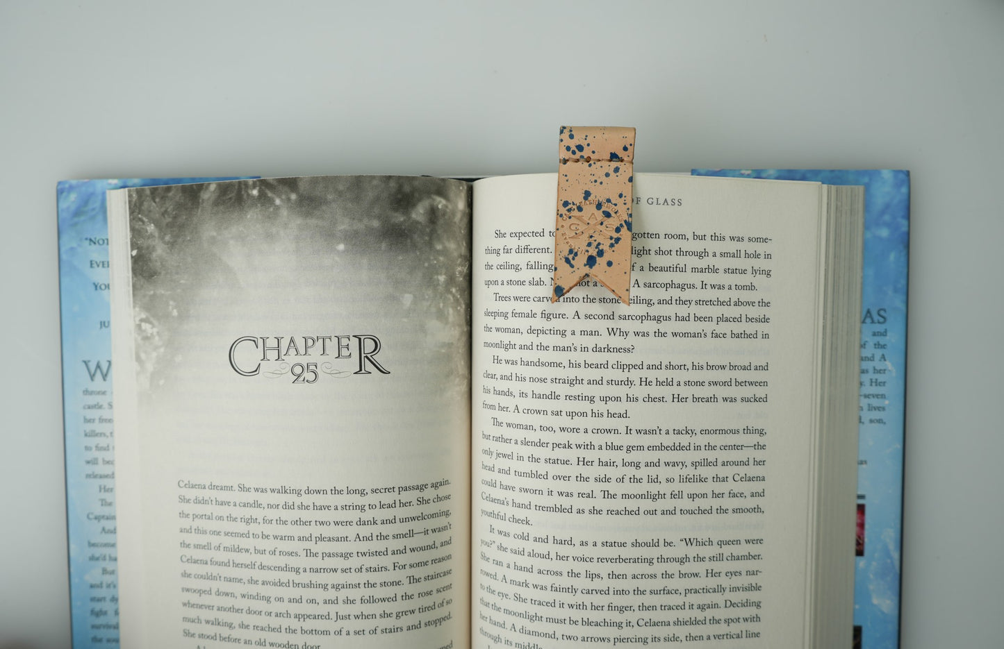 Short Slim Bookmark w/ Fish Tail